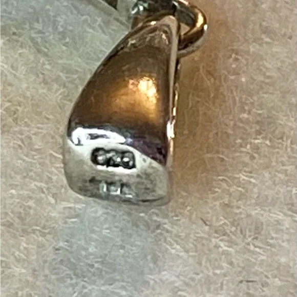 Chrome diopside enhancer